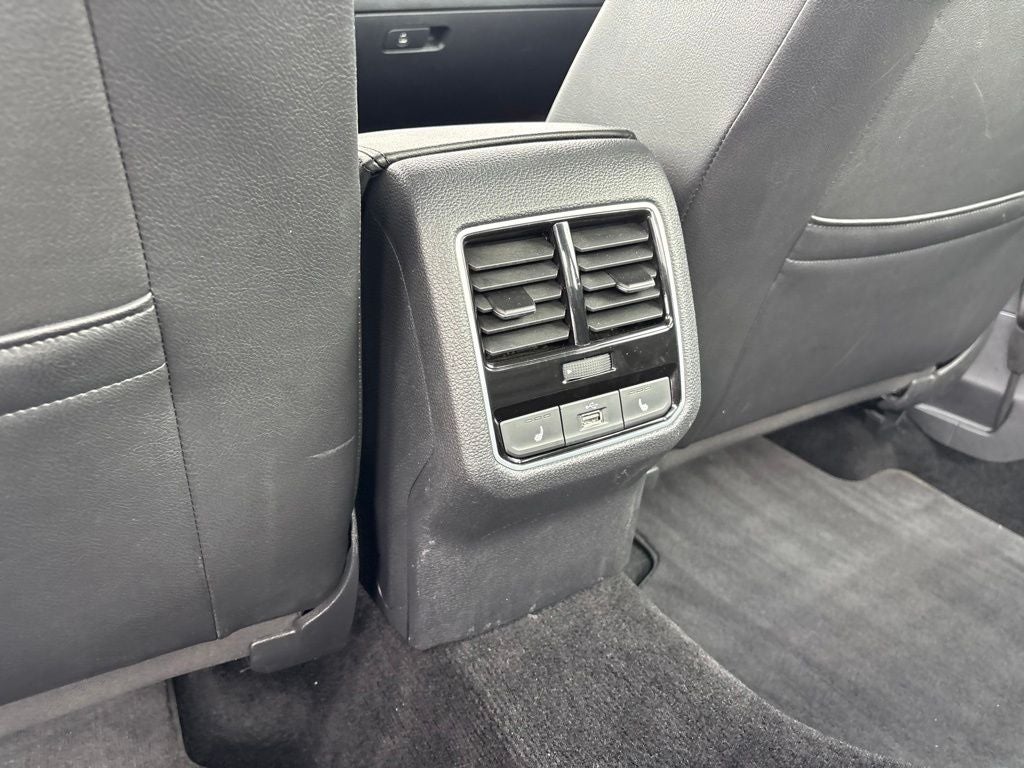 2017 Volkswagen Passat 1.8T SEL Premium