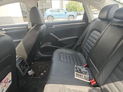 2017 Volkswagen Passat 1.8T SEL Premium