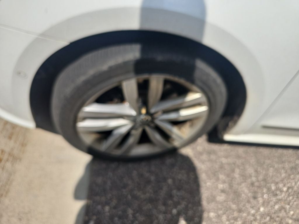 2017 Volkswagen Passat 1.8T SEL Premium