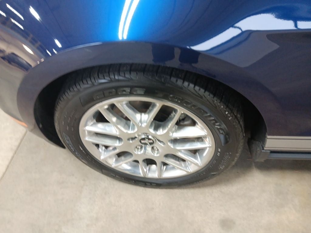 2012 Ford Mustang V6 Premium Manual