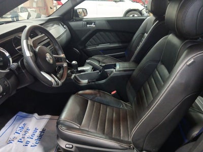 2012 Ford Mustang V6 Premium Manual