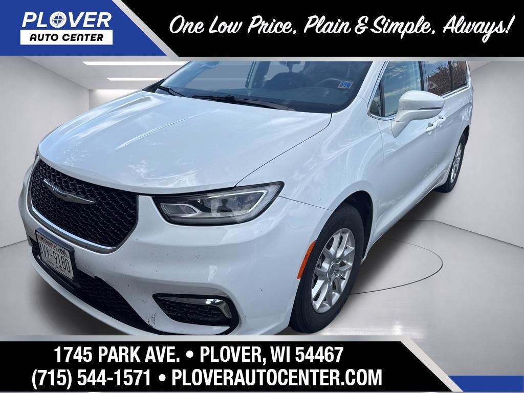 2022 Chrysler Pacifica Touring L's photo
