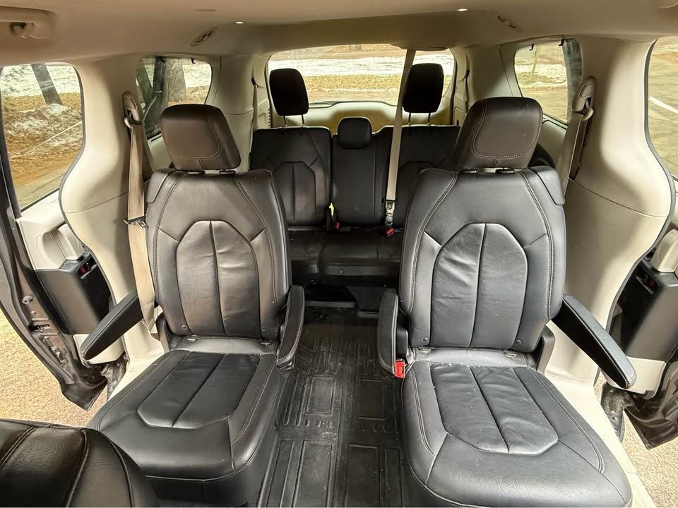 2017 Chrysler Pacifica Touring L