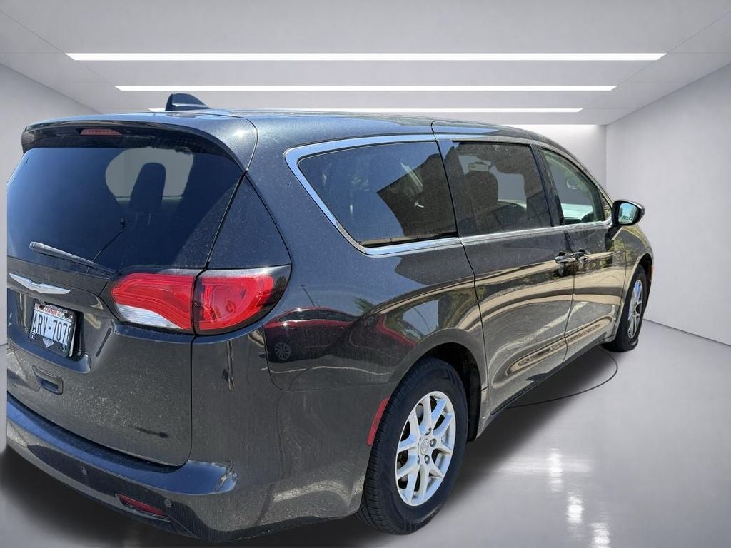2017 Chrysler Pacifica Touring