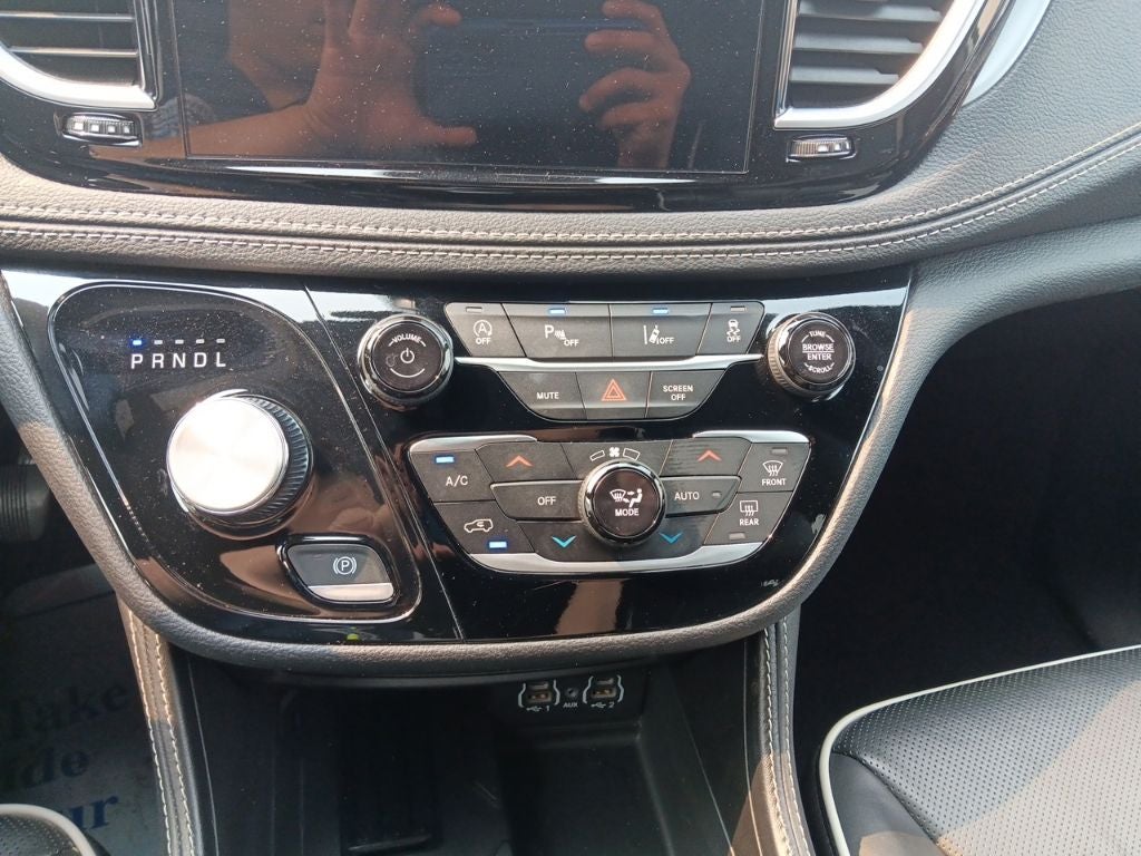 2025 Chrysler Pacifica Limited - Photo 23