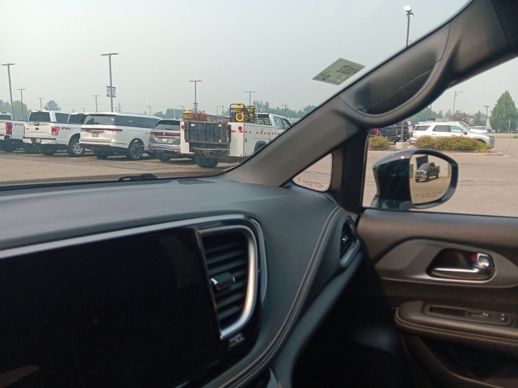 2025 Chrysler Pacifica Limited - Photo 25