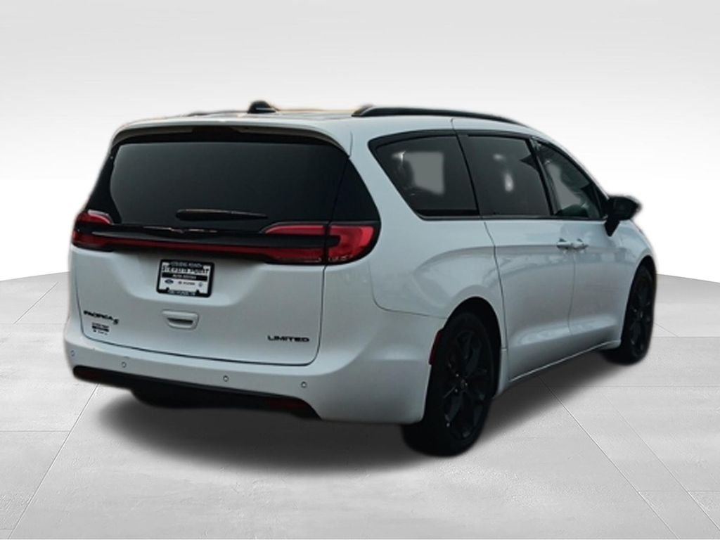 2025 Chrysler Pacifica Limited - Photo 7