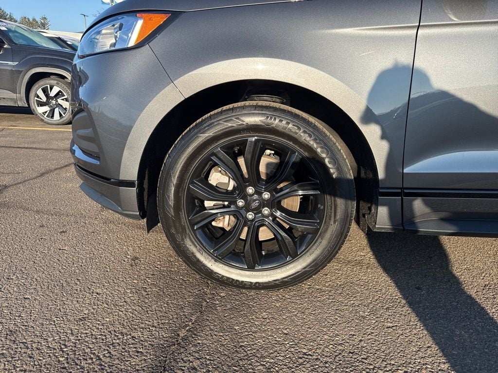 2023 Ford Edge SE