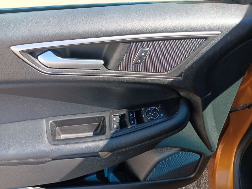 2016 Ford Edge SEL - Photo 16