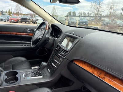 2018 Lincoln MKT Reserve