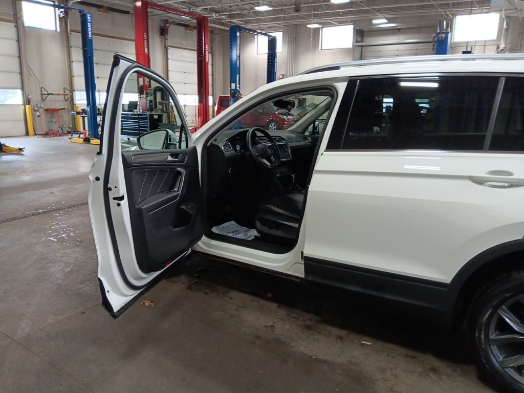 2022 Volkswagen Tiguan SE - Photo 13