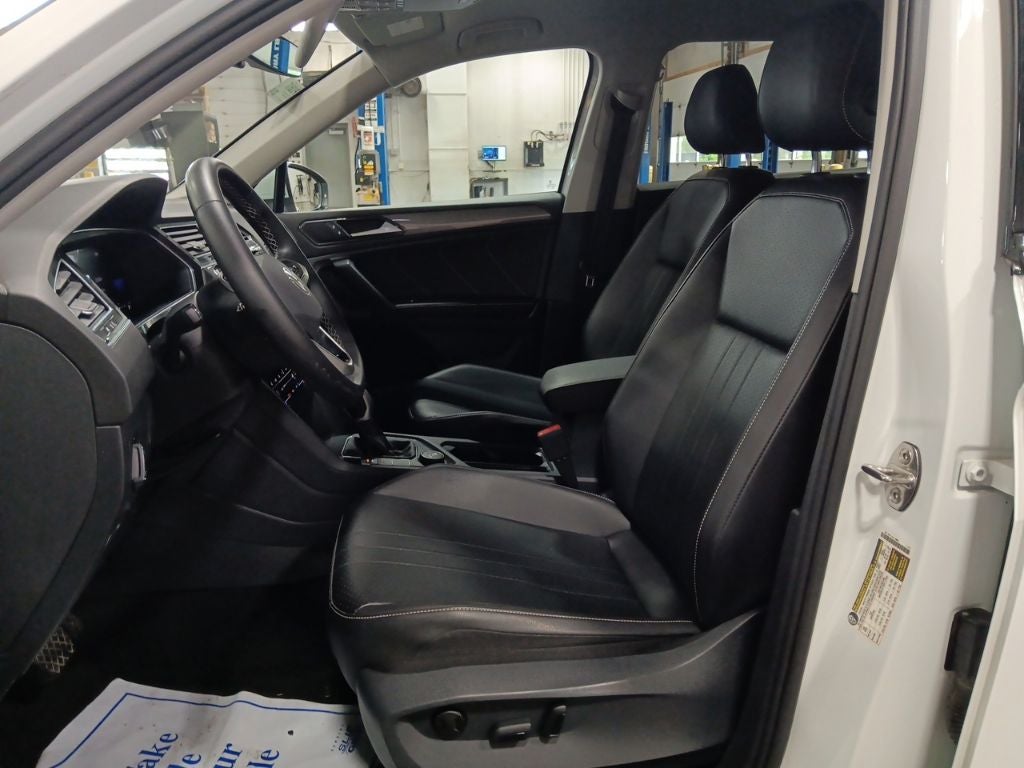 2022 Volkswagen Tiguan SE - Photo 29