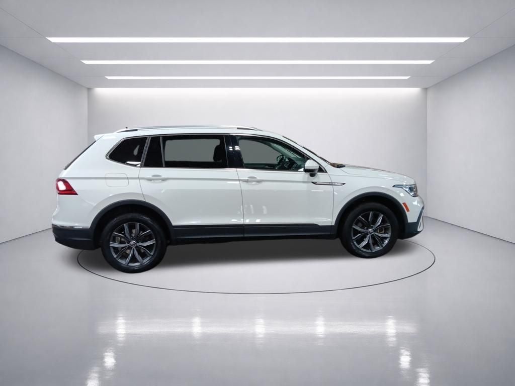2022 Volkswagen Tiguan SE - Photo 8
