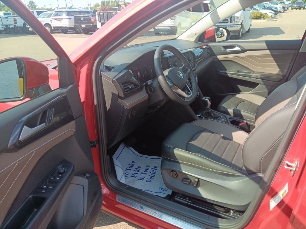 2024 Volkswagen Taos SEL - Photo 10
