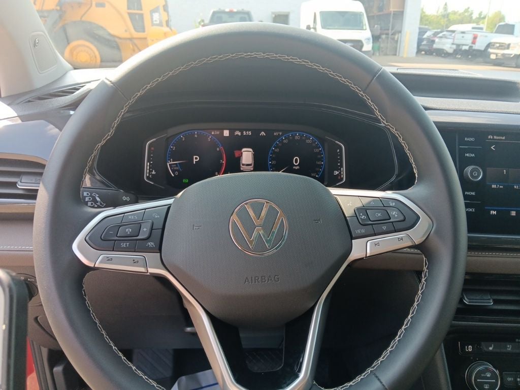 2024 Volkswagen Taos SEL - Photo 14