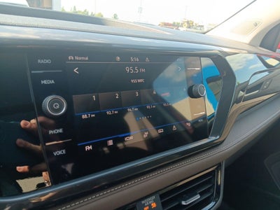 2024 Volkswagen Taos 1.5T SEL