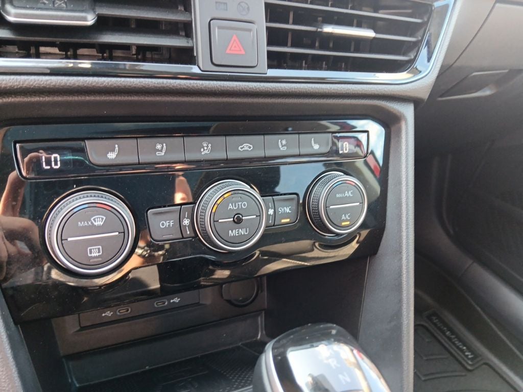 2024 Volkswagen Taos SEL - Photo 21