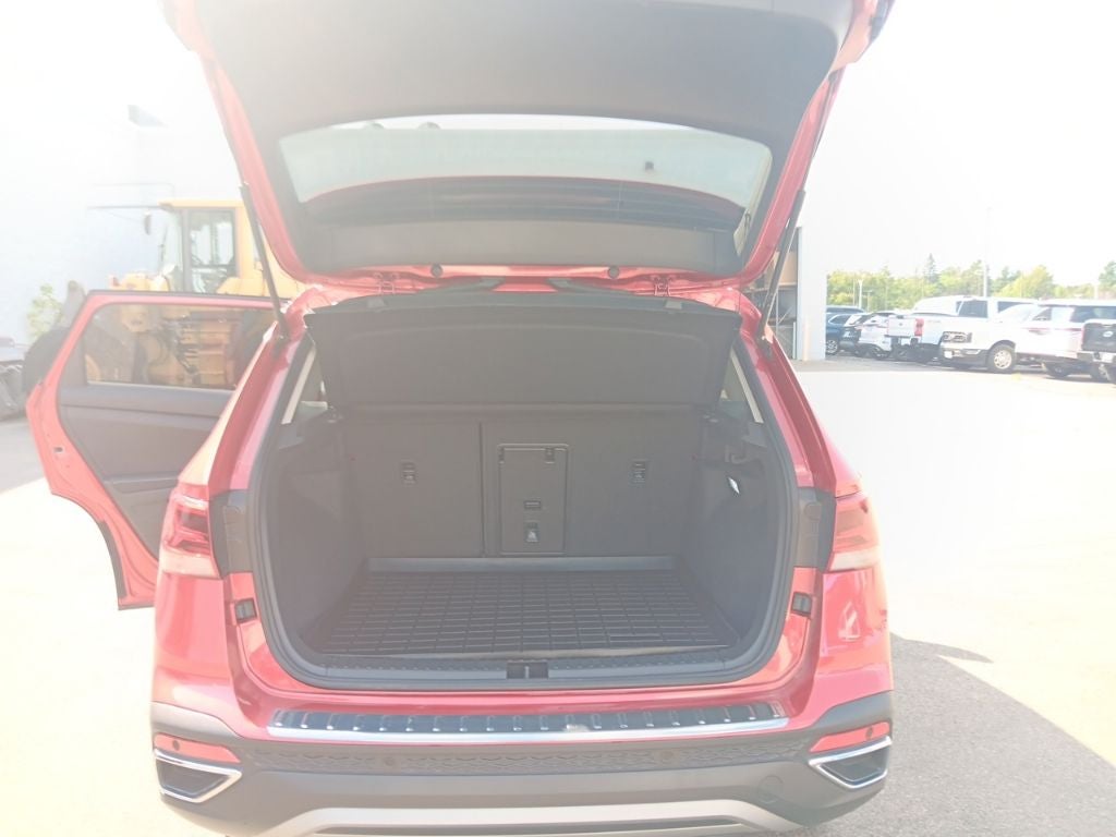2024 Volkswagen Taos SEL - Photo 29