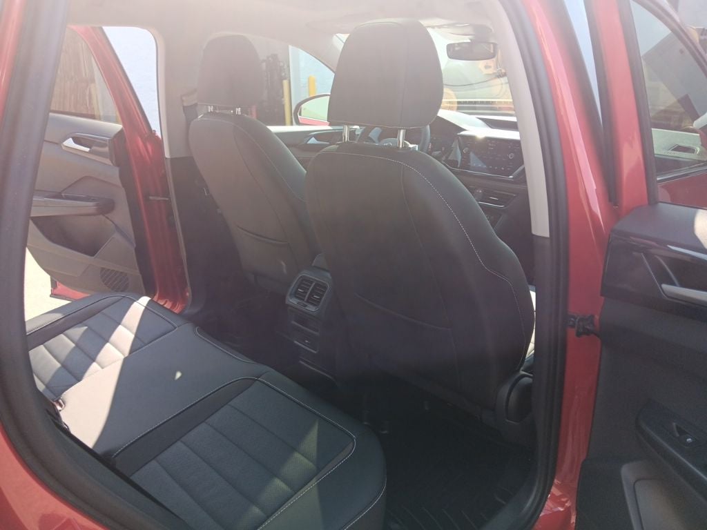 2024 Volkswagen Taos SEL - Photo 30