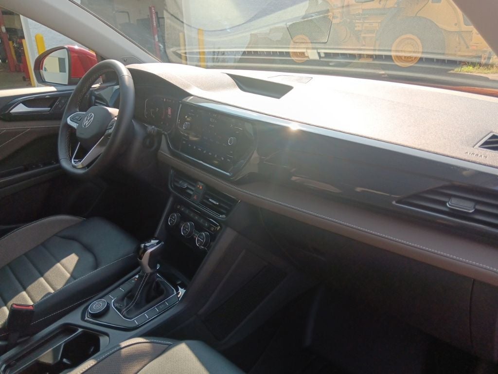 2024 Volkswagen Taos SEL - Photo 34