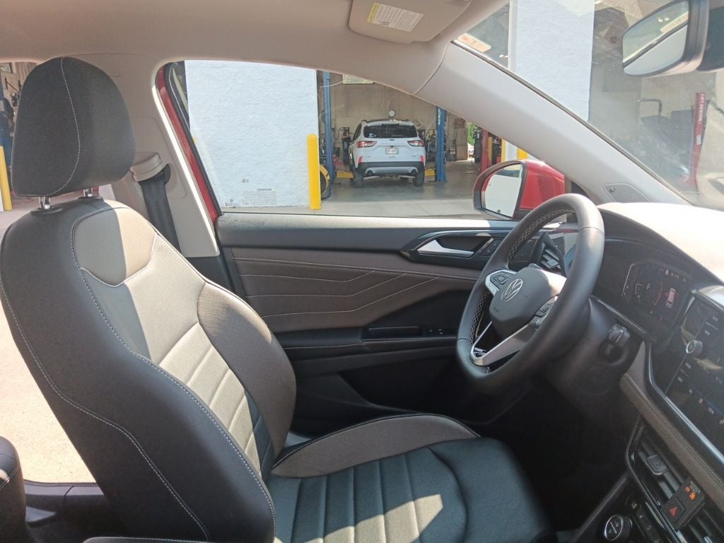 2024 Volkswagen Taos SEL - Photo 35