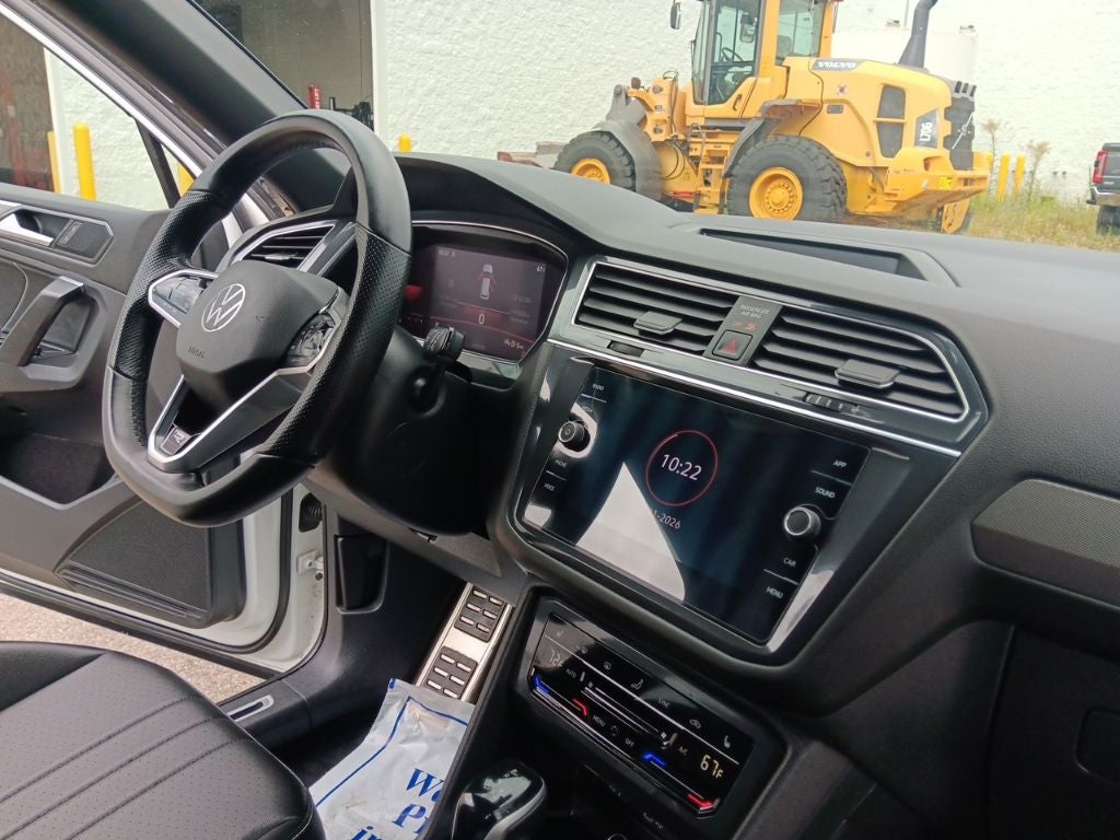 2022 Volkswagen Tiguan 2.0T SE R-Line Black