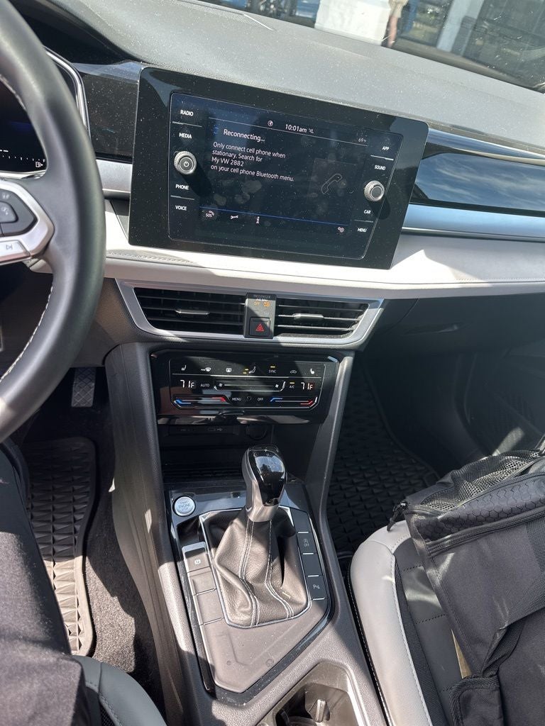 2025 Volkswagen Taos SE
