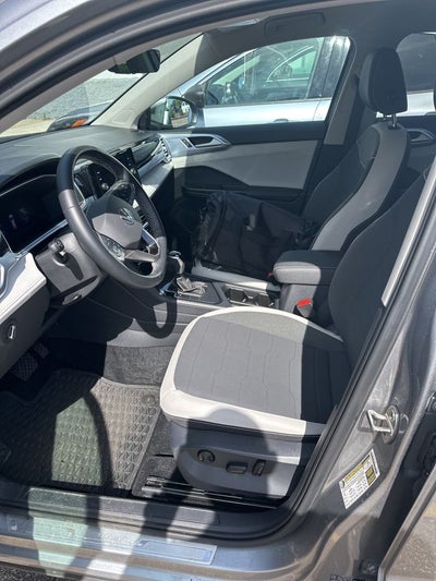 2025 Volkswagen Taos SE