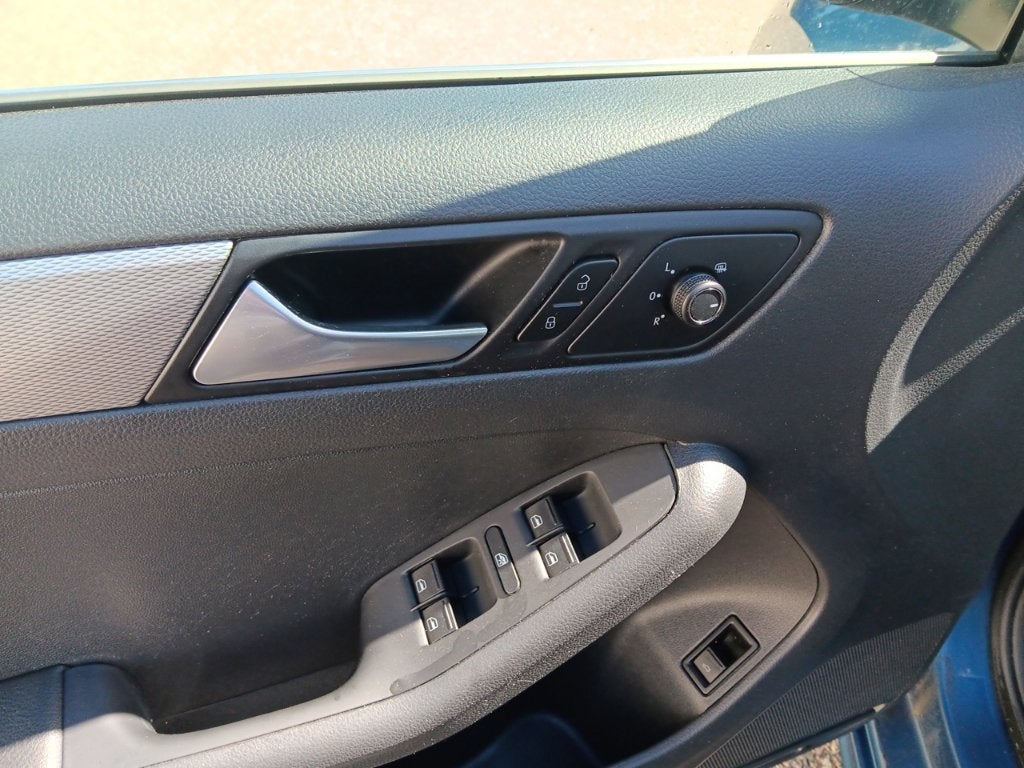 2017 Volkswagen Jetta S - Photo 15