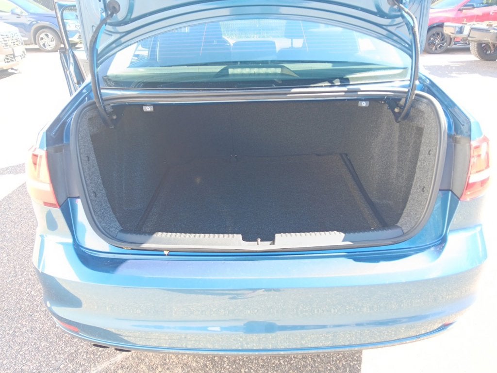 2017 Volkswagen Jetta S - Photo 31