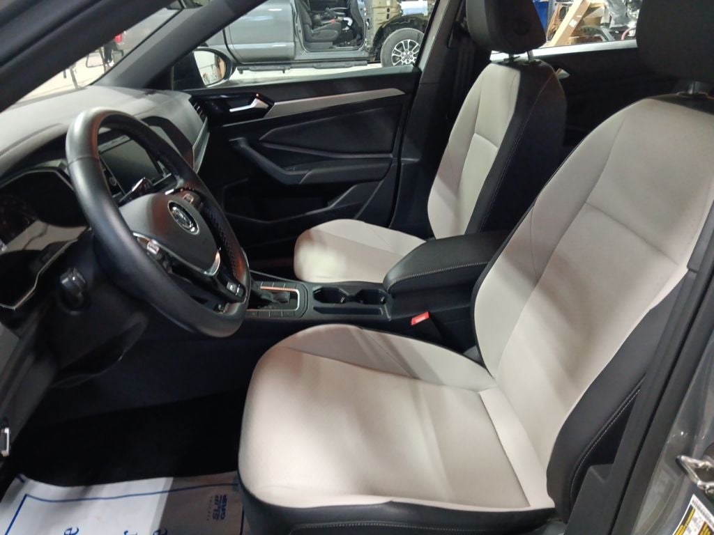 2021 Volkswagen Jetta R-Line