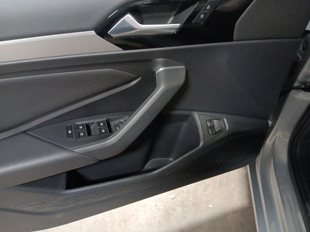 2021 Volkswagen Jetta R-Line