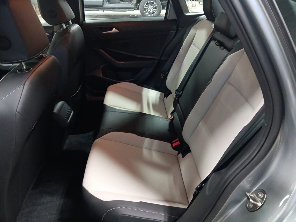 2021 Volkswagen Jetta R-Line