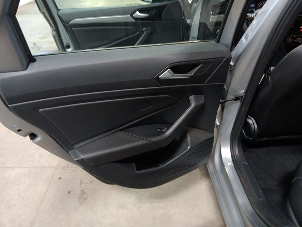 2021 Volkswagen Jetta R-Line