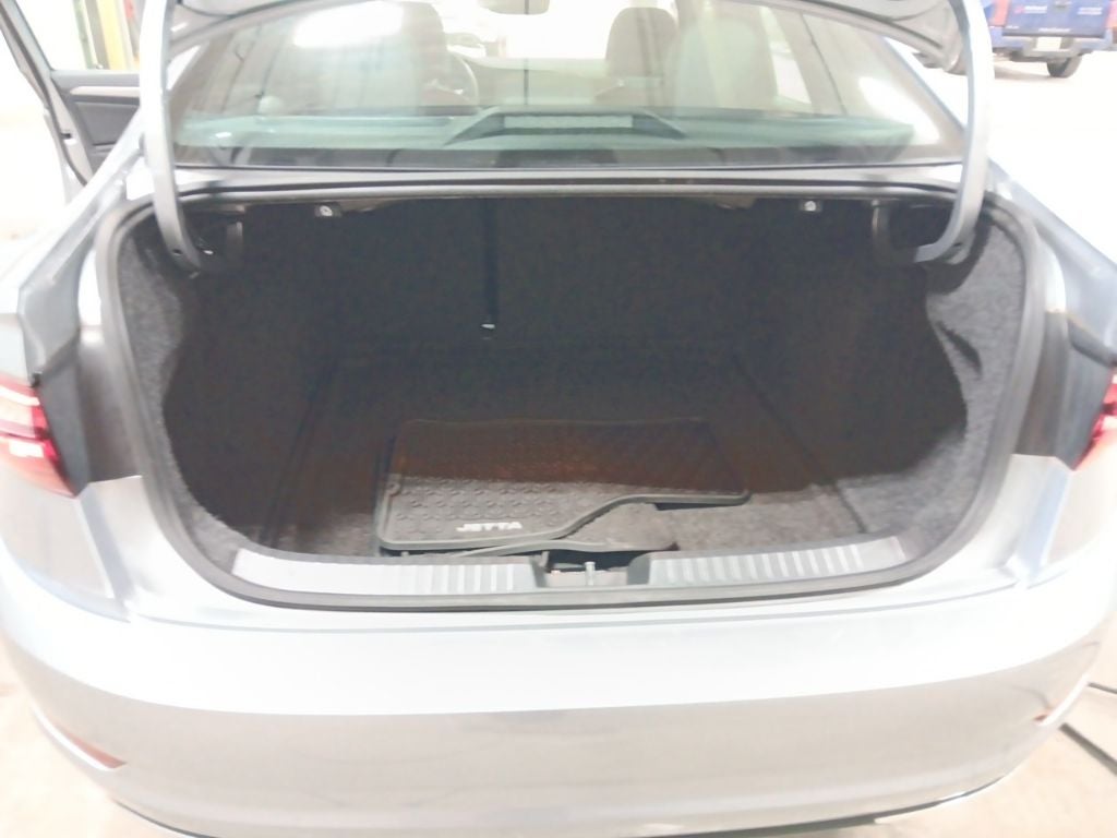 2021 Volkswagen Jetta R-Line