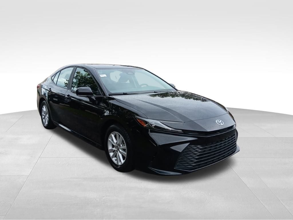 2025 Toyota Camry LE HYBRID