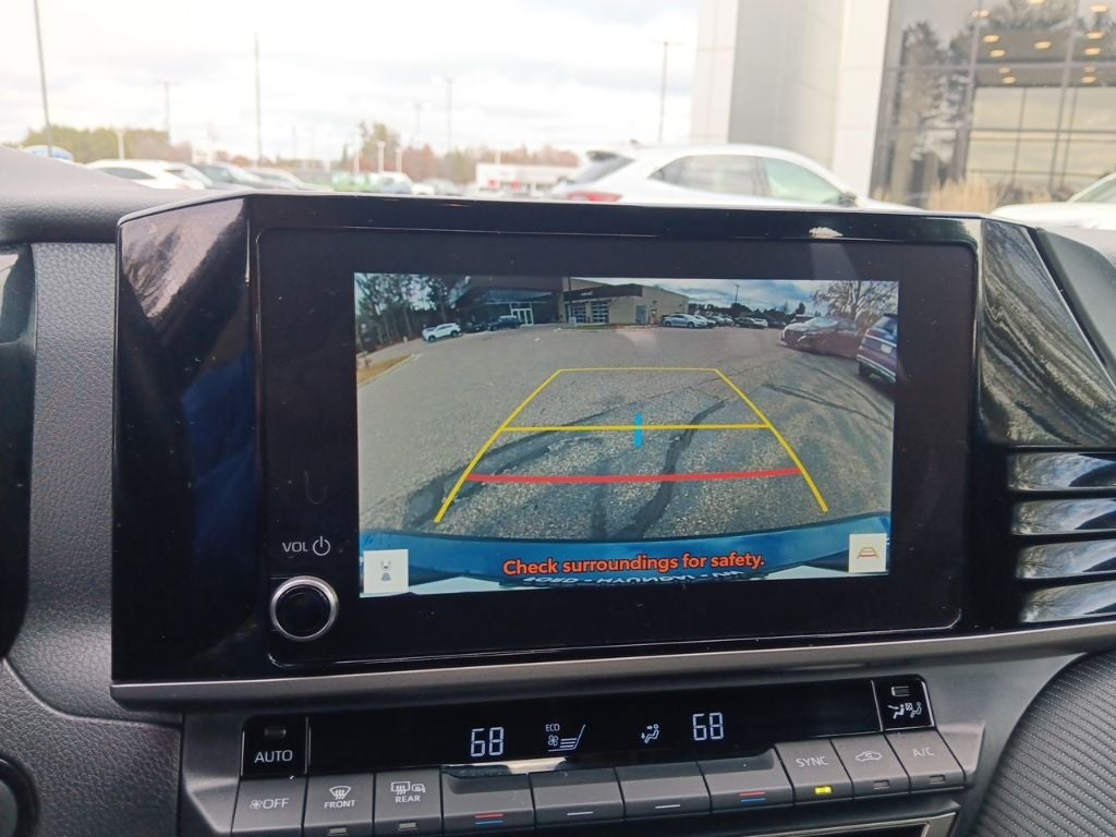 2025 Toyota Camry SE HYBRID