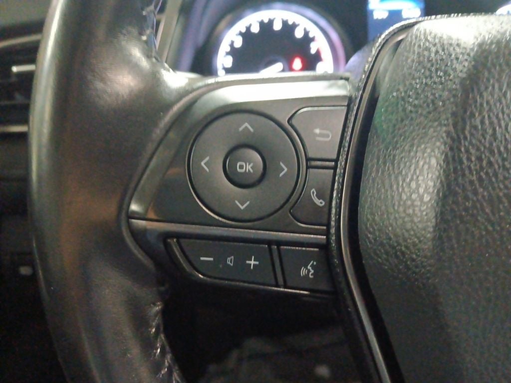 2022 Toyota Camry SE - Photo 16