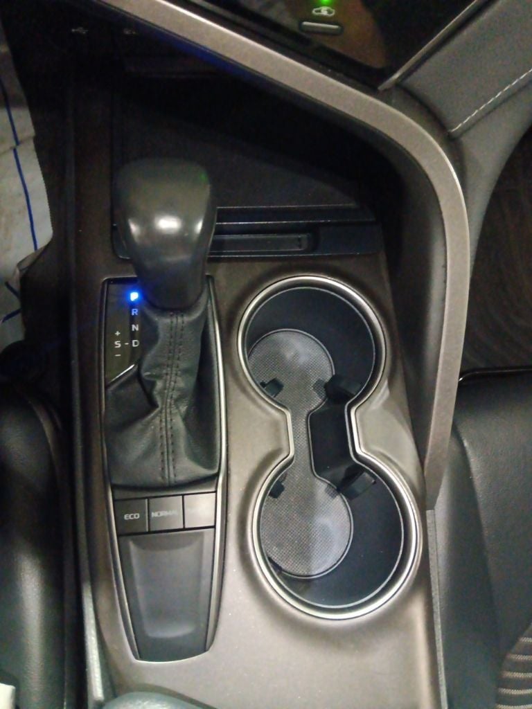 2022 Toyota Camry SE - Photo 21