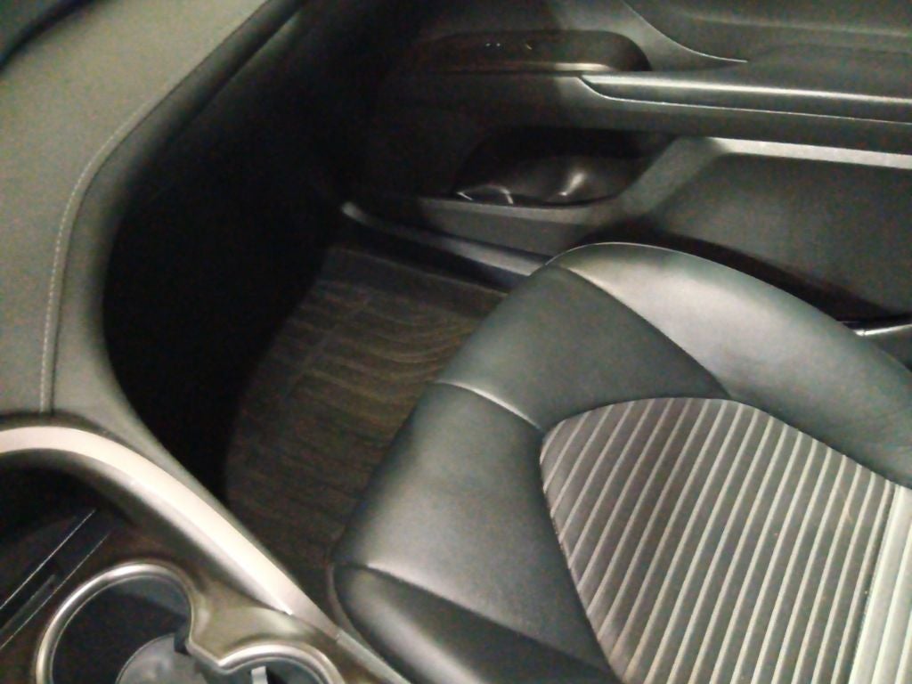 2022 Toyota Camry SE - Photo 23