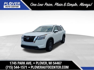 2025 Nissan Pathfinder SV