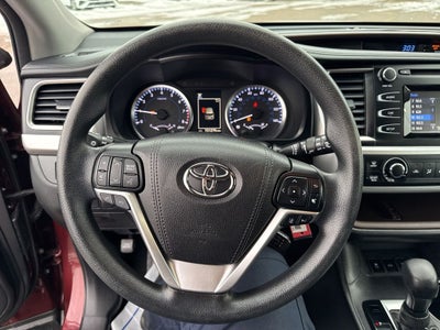 2017 Toyota Highlander LE