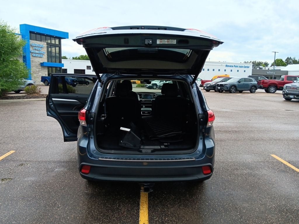 2019 Toyota Highlander SE