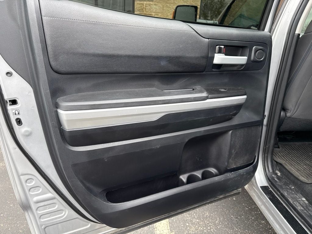 2016 Toyota Tundra SR5