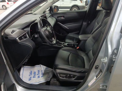 2024 Toyota Corolla Cross XLE