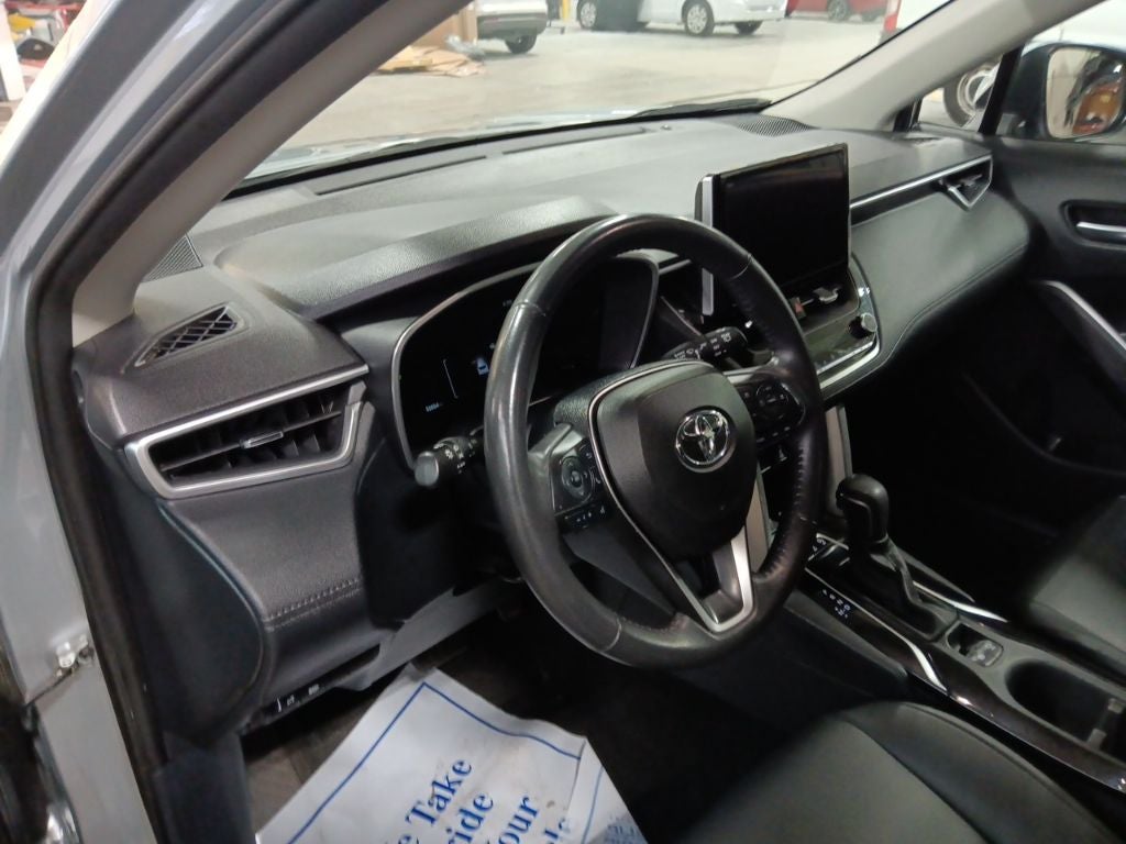 2024 Toyota Corolla Cross XLE