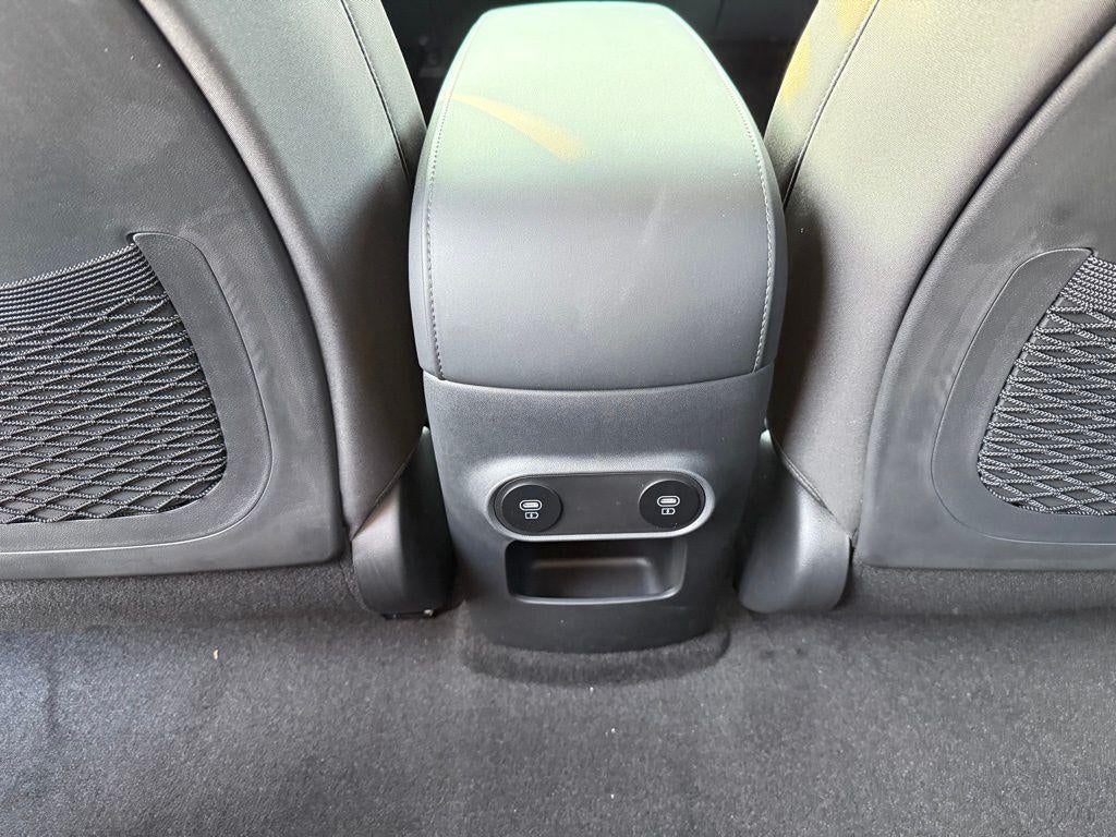 2025 Hyundai IONIQ 5 SE