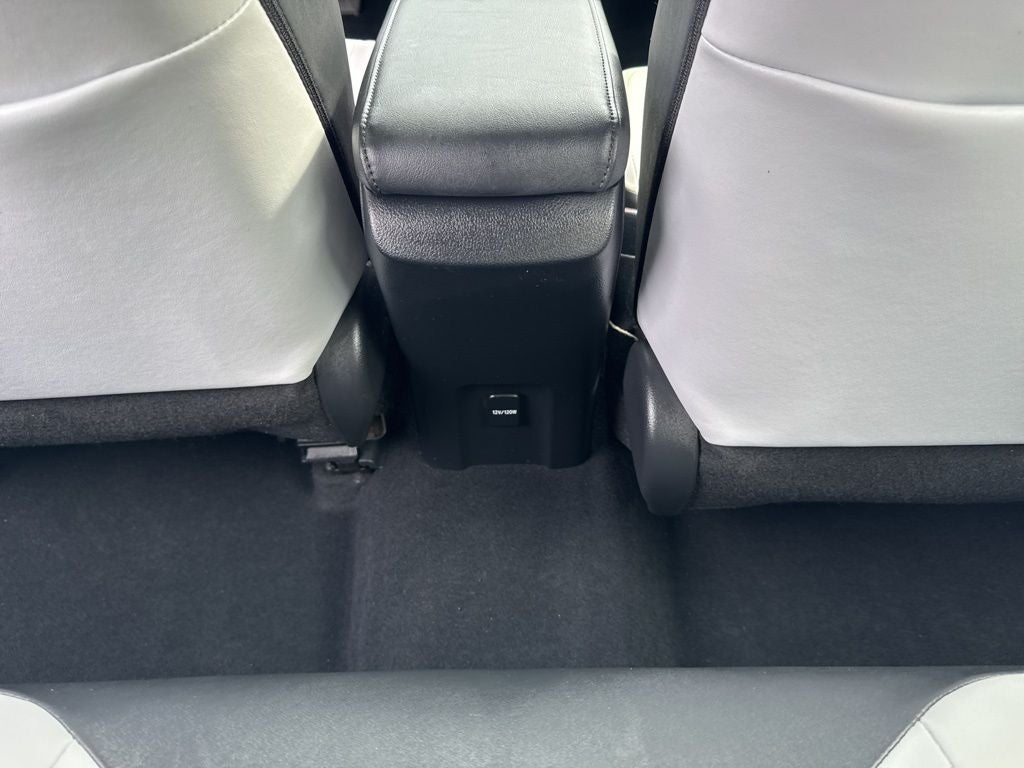 2017 Toyota Prius Three Touring