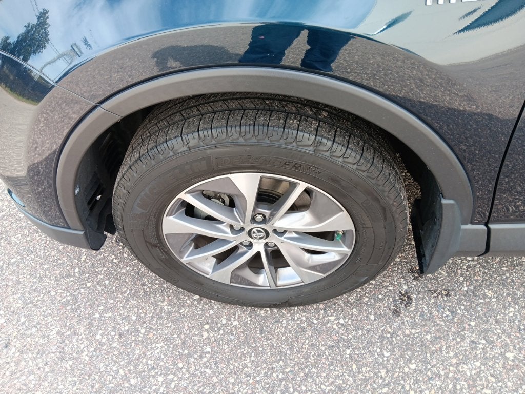2018 Toyota RAV4 Hybrid LE Plus