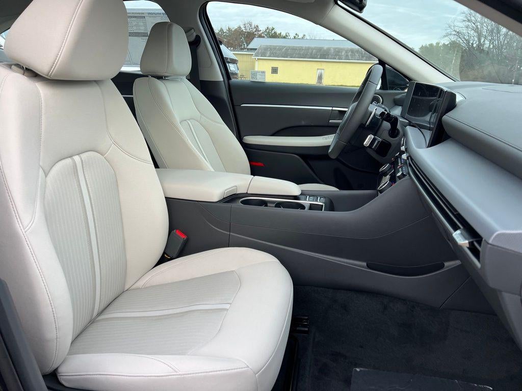 2025 Hyundai Sonata SEL Convenience